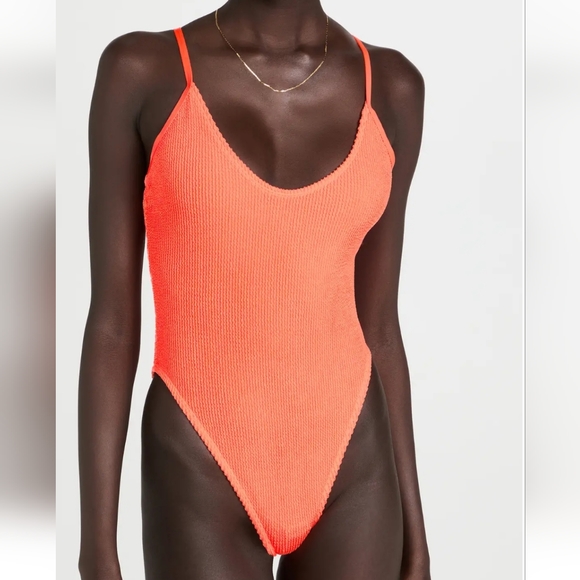 One Piece Swimsuit - Good American - Picture 1 of 7